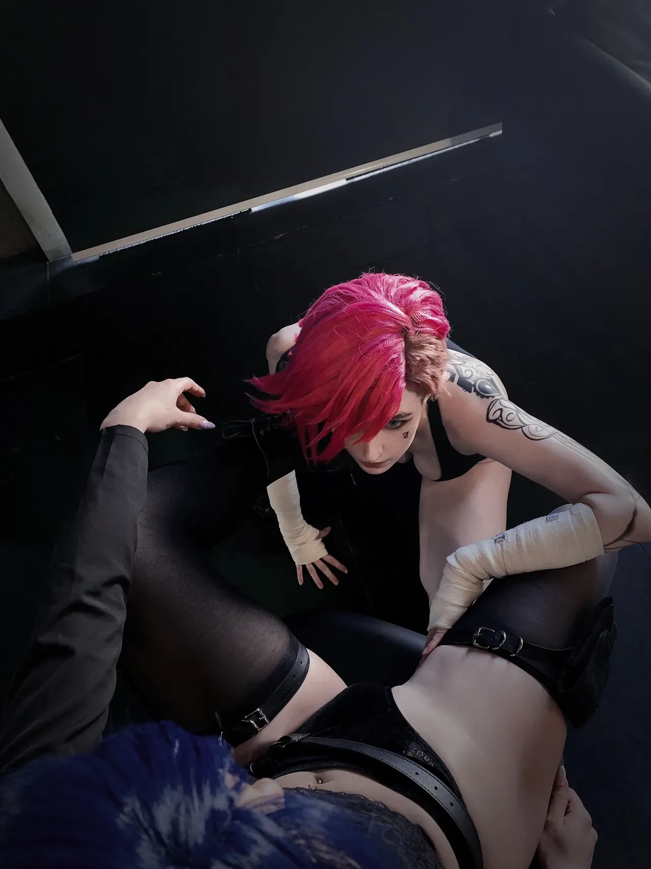 Mik Allen – Caitlyn và Vi - 65
